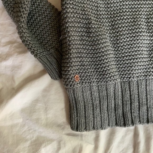 Lululemon Karma Kurmasana Merino Wool Sweater in Heather Grey (size large) - Picture 11 of 11